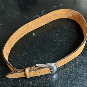 Women’s Orvis Leather Belt With Inlays And Buffalo Nickel Accents Sz 32